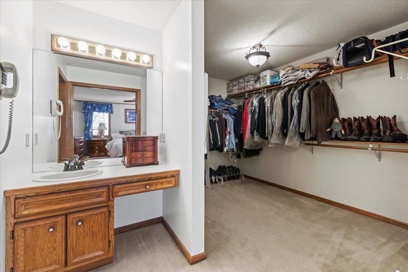 4585 Pioneer Trail Medina, MN