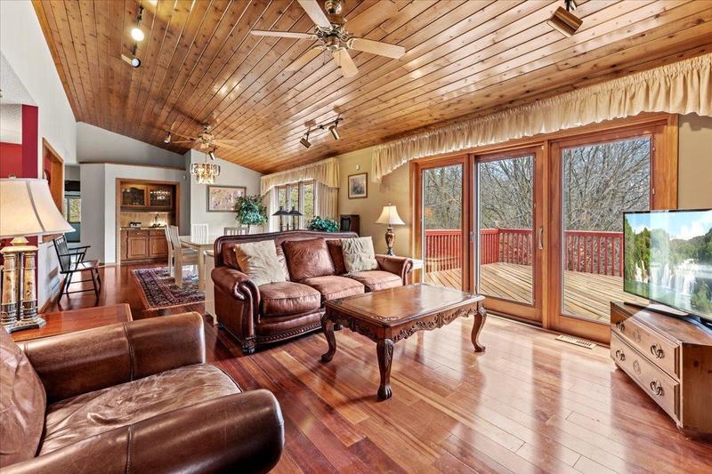 4585 Pioneer Trail Medina, MN