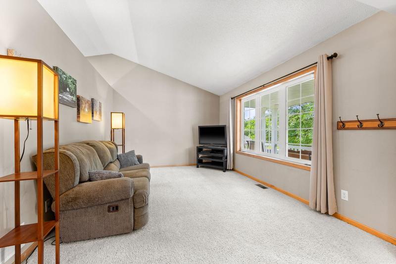 714 Rucks Farm Road Delano, MN