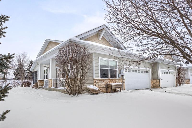 957 Crossings Way Delano, MN