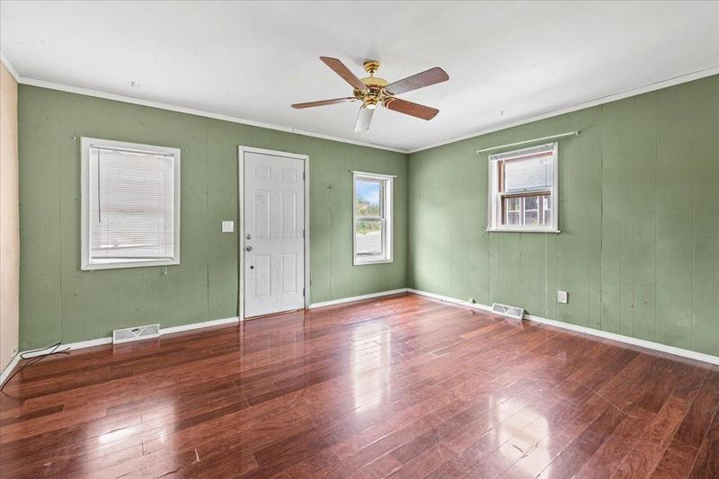 217 Franklin Avenue Delano, MN