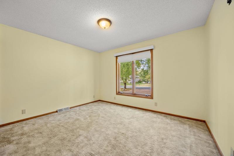 826 Southview Street Watertown, MN