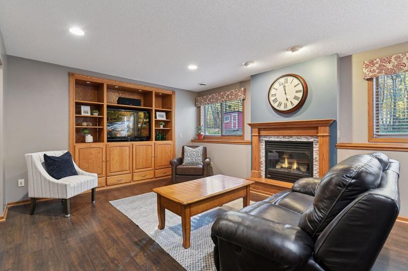 1401 Woods Creek Drive Delano, MN