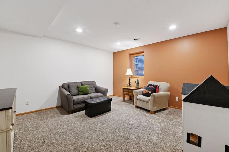 1401 Woods Creek Drive Delano, MN