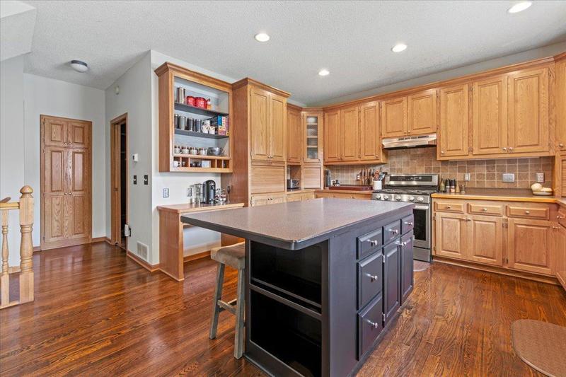 1111 Woods Creek Drive Delano, MN