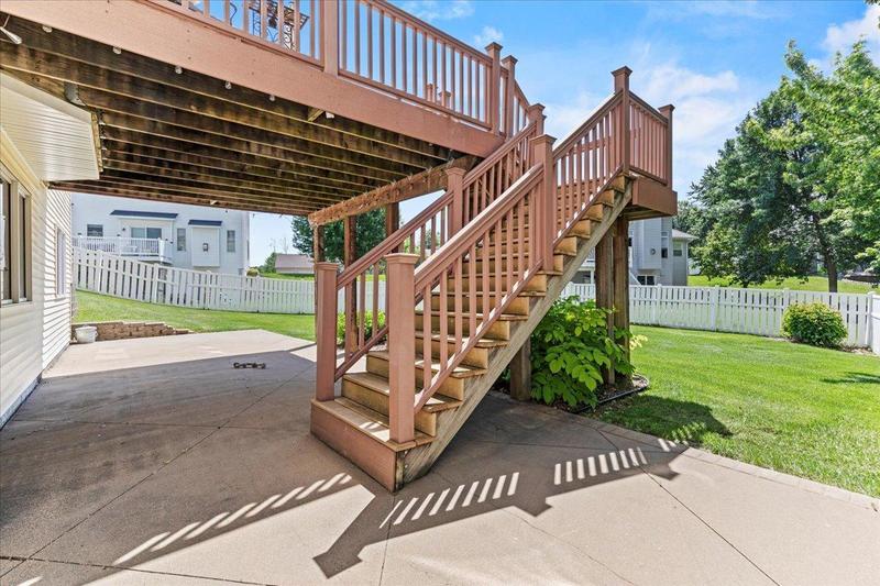 1111 Woods Creek Drive Delano, MN