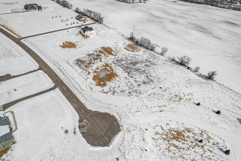 8830 Grace Lane Greenfield, MN