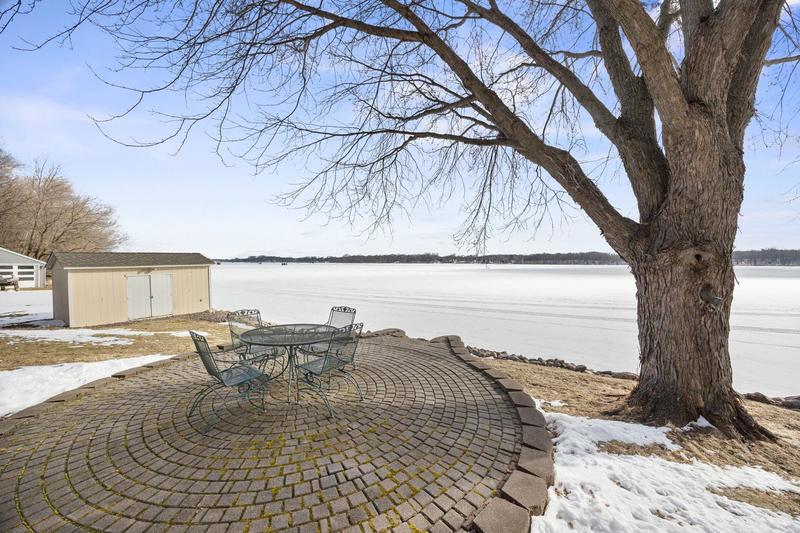 6825 Shore Drive Greenfield, MN