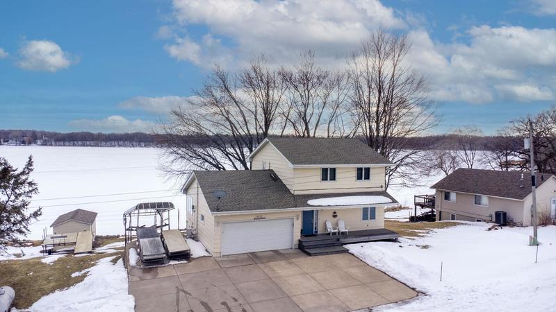 6825 Shore Drive Greenfield, MN