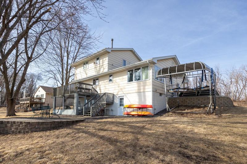 6825 Shore Drive Greenfield, MN