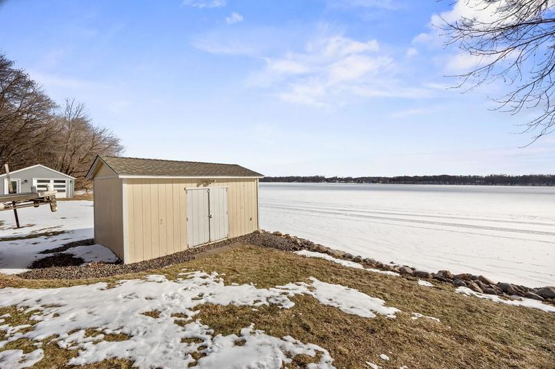 6825 Shore Drive Greenfield, MN