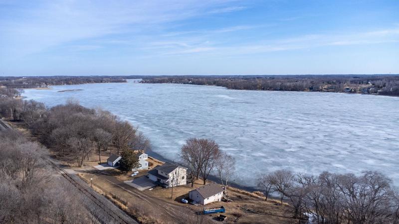 6825 Shore Drive Greenfield, MN