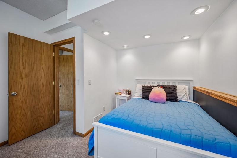 425 1st Street Montrose, MN