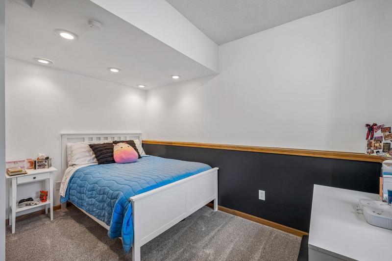 425 1st Street Montrose, MN