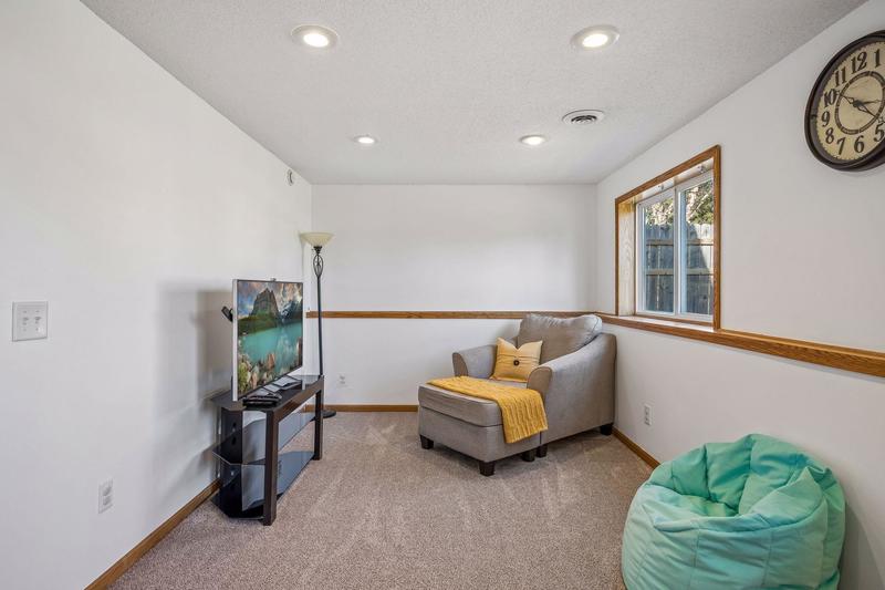 425 1st Street Montrose, MN