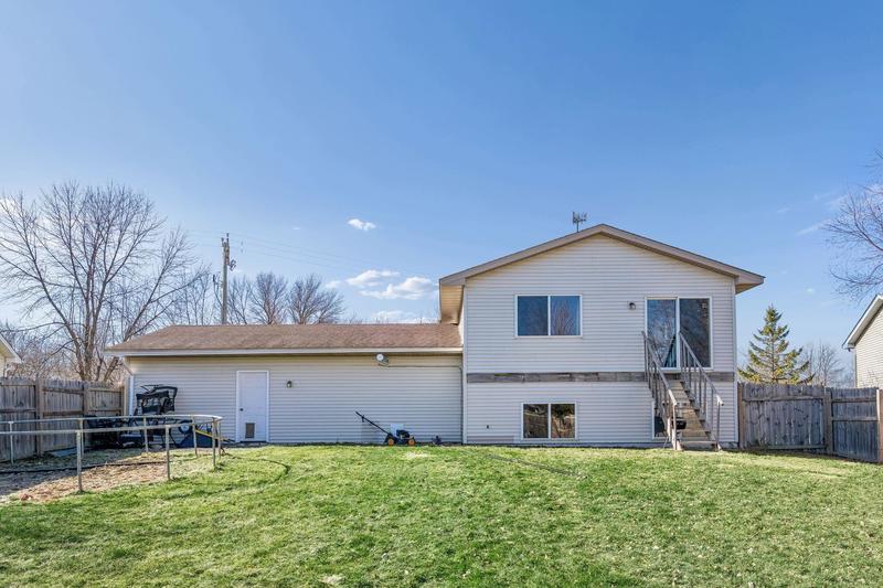 425 1st Street Montrose, MN