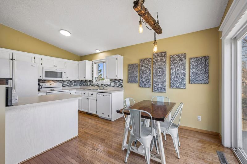 425 1st Street Montrose, MN