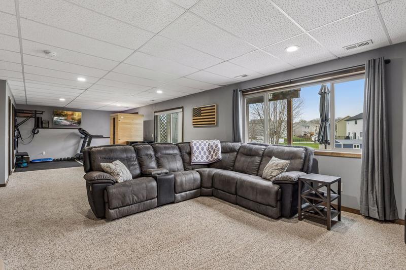 1056 3rd Street Delano, MN