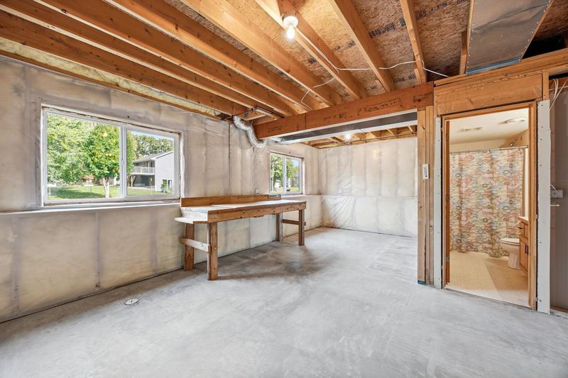 524 Weaver Boulevard  Anoka, MN