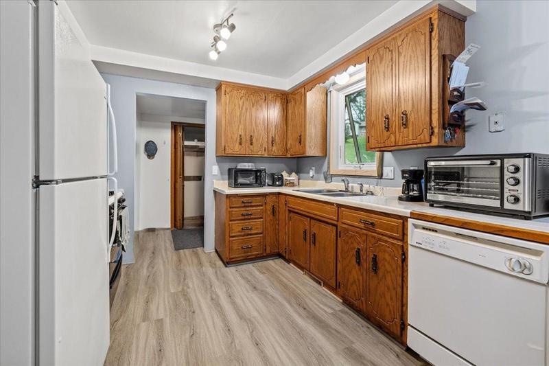 417 Lewis Avenue Watertown, MN