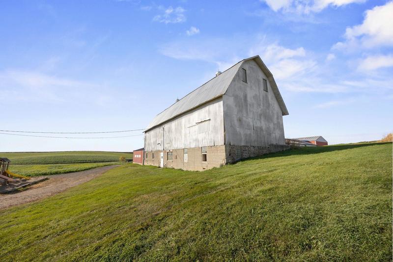 4855 County Road 8  Waverly, MN