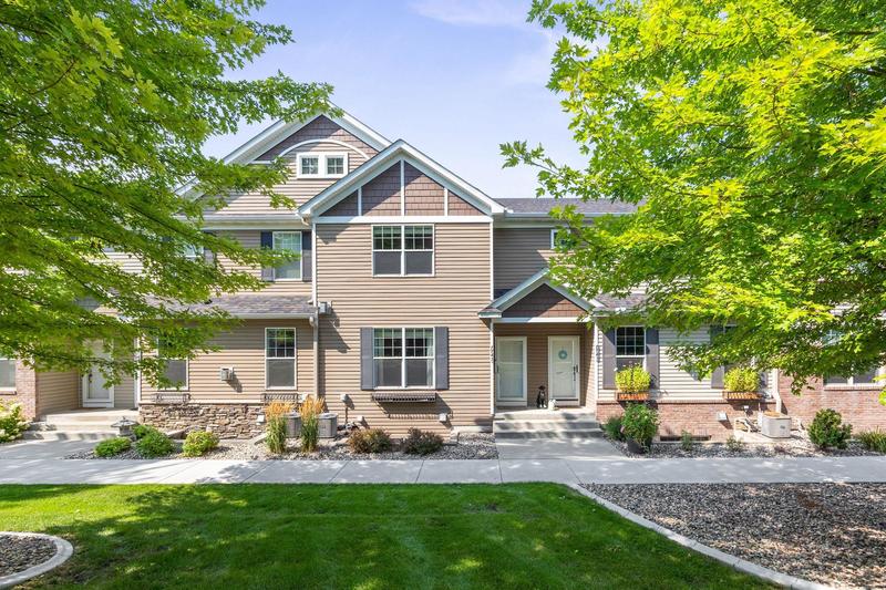 7745 Madelyn Creek Drive  Victoria, MN