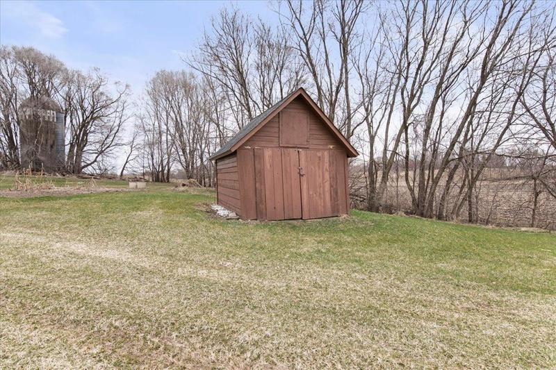 9500 County Road 15   Minnetrista, MN