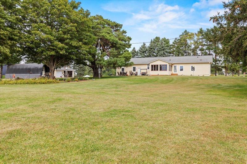 5107 113th Street Waverly, MN
