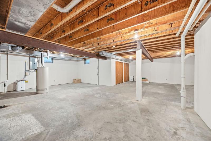 1360 Parkview Drive  Chaska, MN