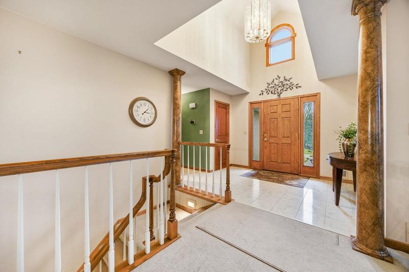 1360 Parkview Drive  Chaska, MN