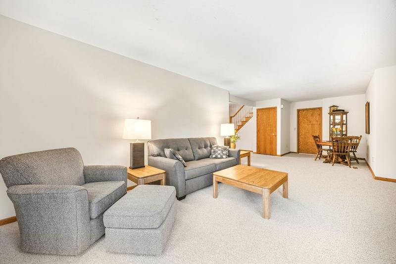 1360 Parkview Drive  Chaska, MN