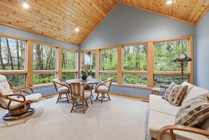 1360 Parkview Drive  Chaska, MN