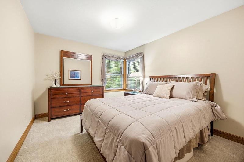 1360 Parkview Drive  Chaska, MN