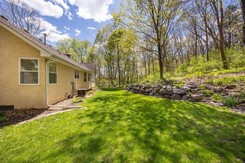 1360 Parkview Drive  Chaska, MN