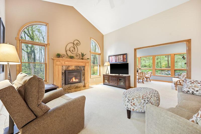 1360 Parkview Drive  Chaska, MN
