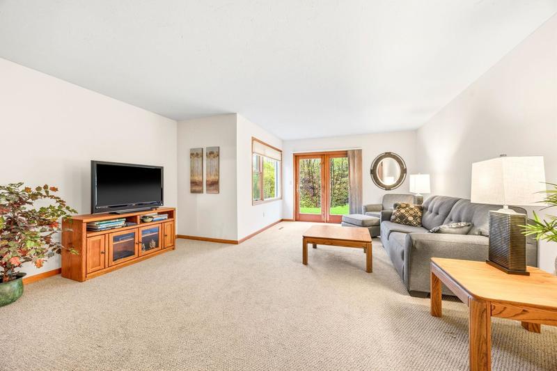 1360 Parkview Drive  Chaska, MN