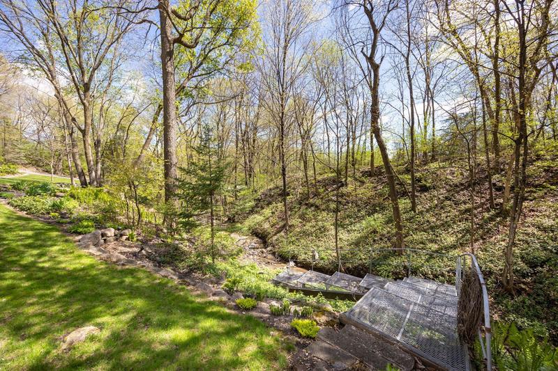 1360 Parkview Drive  Chaska, MN