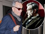 That's not Abraham Lincoln! Daniel Day-Lewis looks That's not Abraham Lincoln! Daniel Day-Lewis looks nothing like alter-ego at airportlike alter-ego at airport