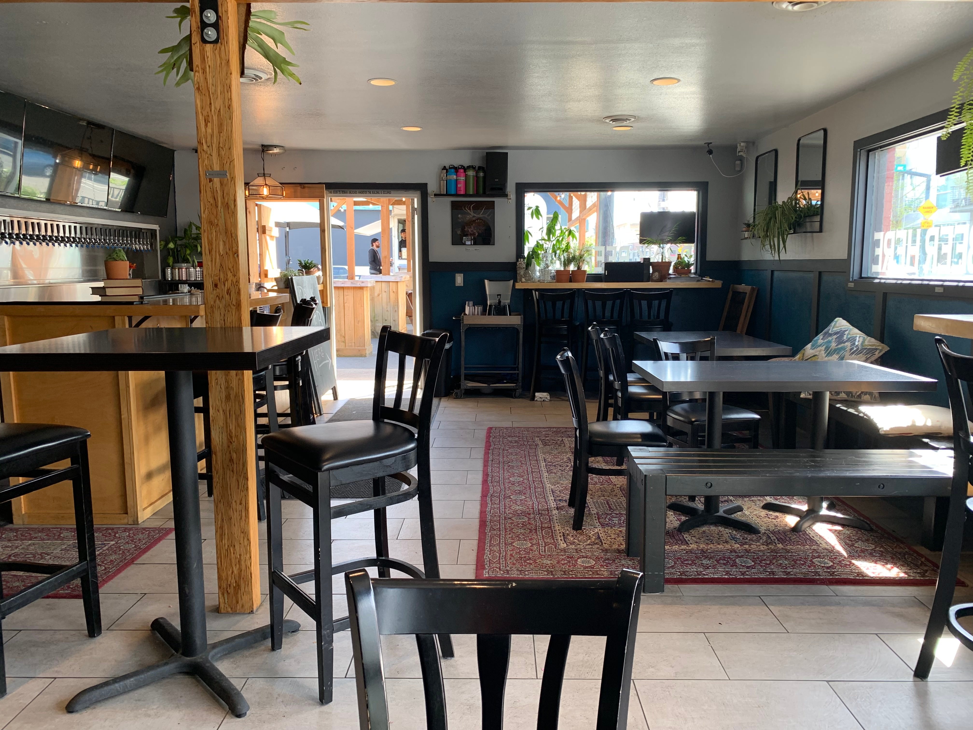 Peaks Coffee PDX in Portland, OR