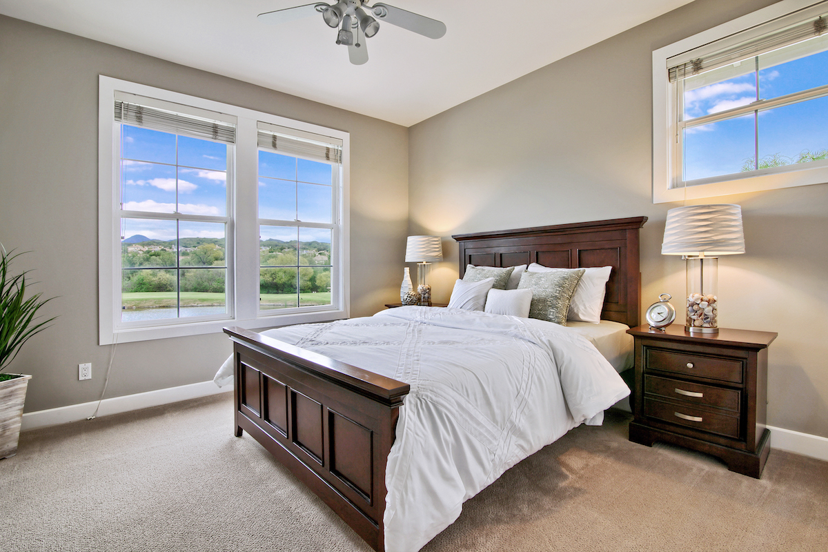 Casual Contemporary Style Home Staging Design by White Orchid Interiors