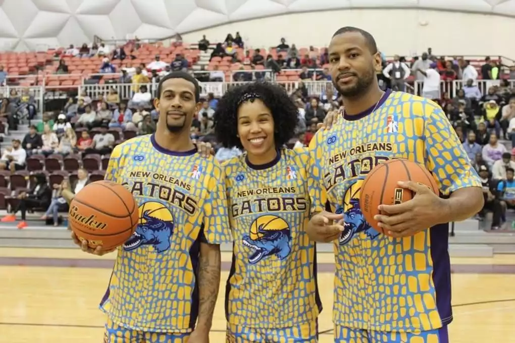Custom Short Sleeve Crew Neck Basketball Jerseys
