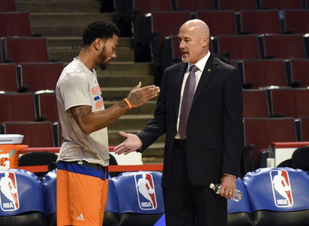 Bulls fans give a mixed welcome to former stars Rose, Noah