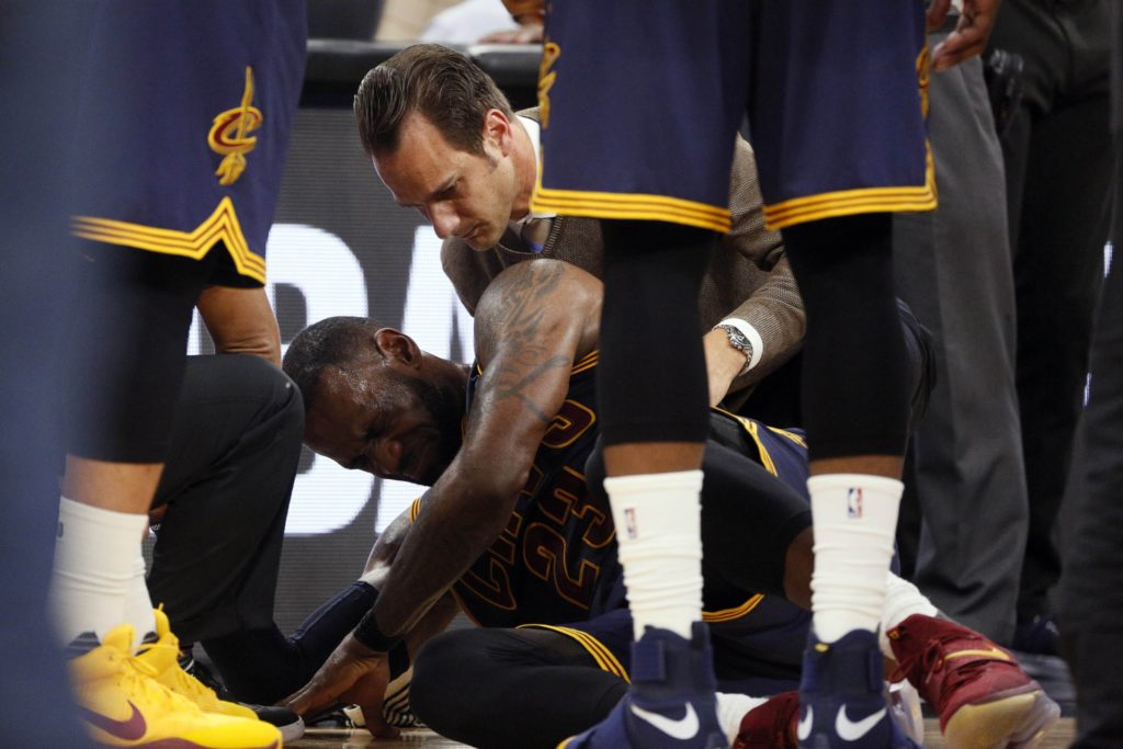 Final Thoughts: With team in 'delicate' space, Tyronn Lue...