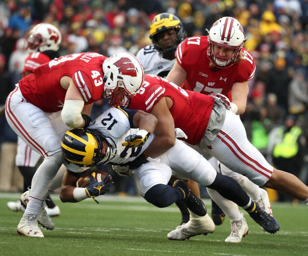 Alex Hornibrook, Wisconsin silence critics in 24-10 win over MI Alex Hornibrook, Wisconsin silence critics in 24-10 win over MI