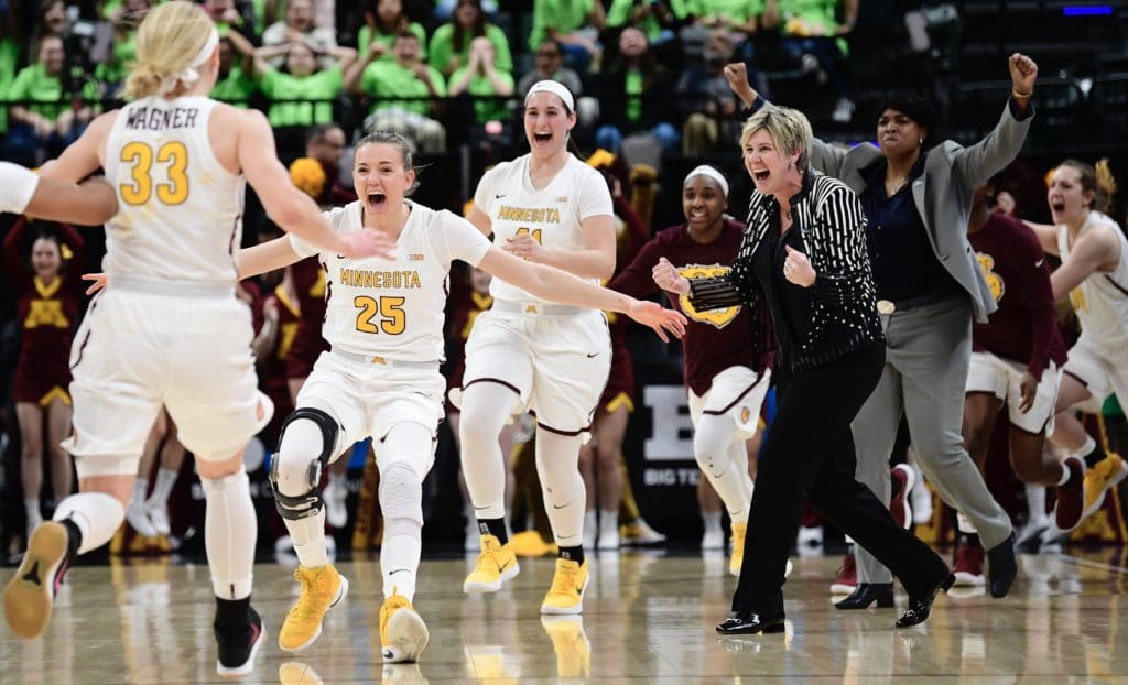Michigan Basketball: Three Stars Of The Iowa Game