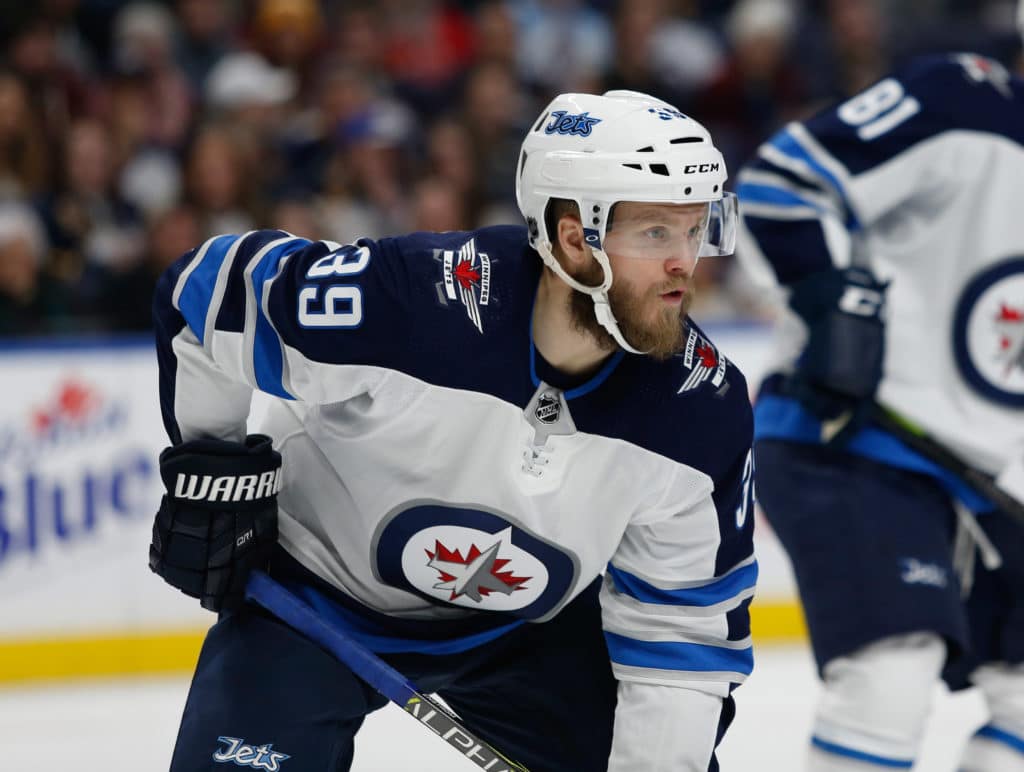 Jets fans cheer on team to victory in Nashvillle