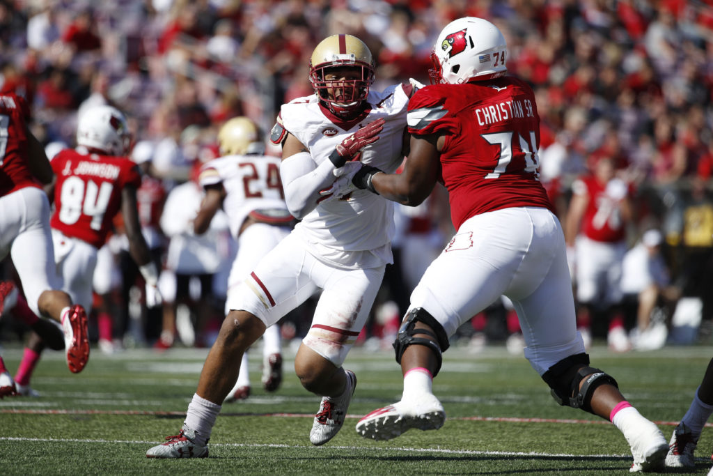 Tennesse Titans move up in NFL Draft to select LB Rashaan Evans