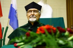 Andrzej Paszczynski after accepting his award