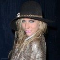Ke$ha Laces It Up!