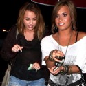 Miley And Her BFF Grab A Bite To Eat